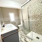 Dom wakacyjny Charming House In With Jacuzzi San Isidro (Tenerife)