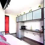 בית נופש Charming House In With Jacuzzi *