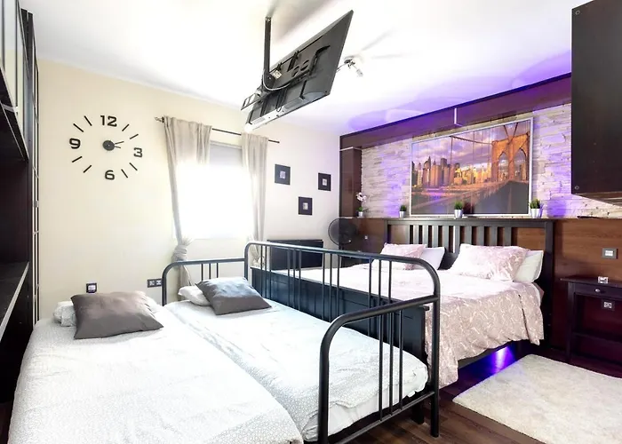 View Terrace House: Retreat Holiday home *