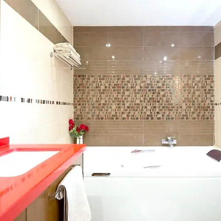 Charming House In With Jacuzzi San Isidro (Tenerife)