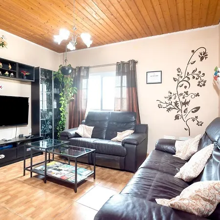 Semesterbostad Charming House In With Jacuzzi San Isidro (Tenerife)