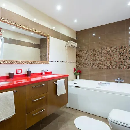 Charming House In With Jacuzzi San Isidro (Tenerife)