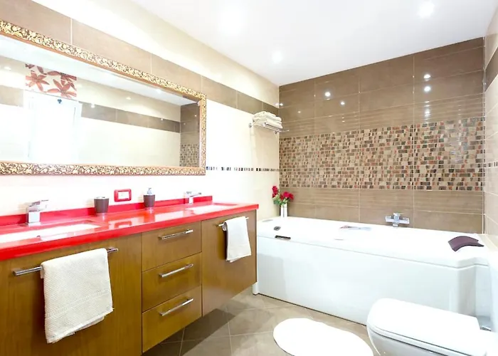 Charming House In With Jacuzzi Nyaraló
